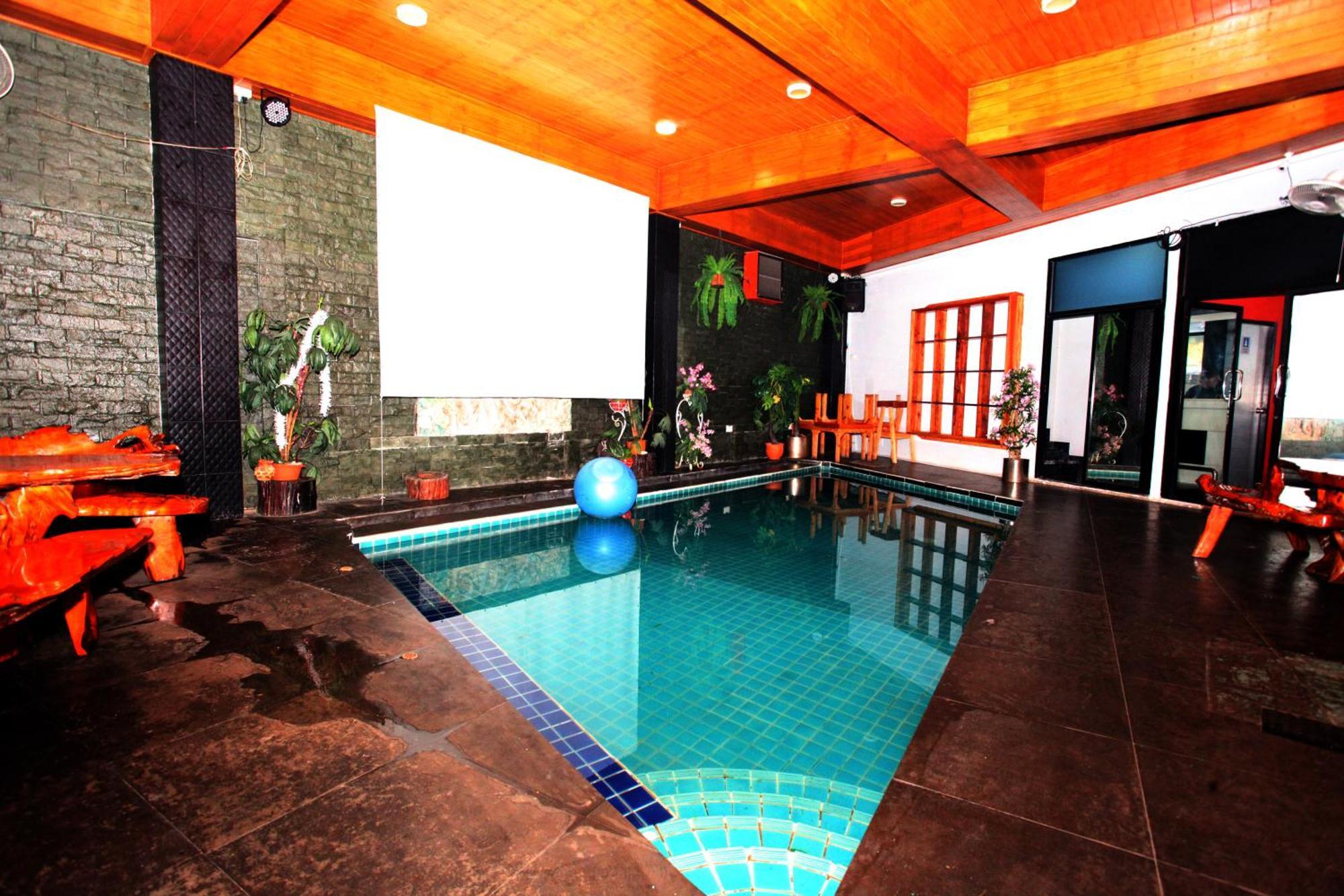 Koenig Hotel Pattaya Near Walking Street Esterno foto