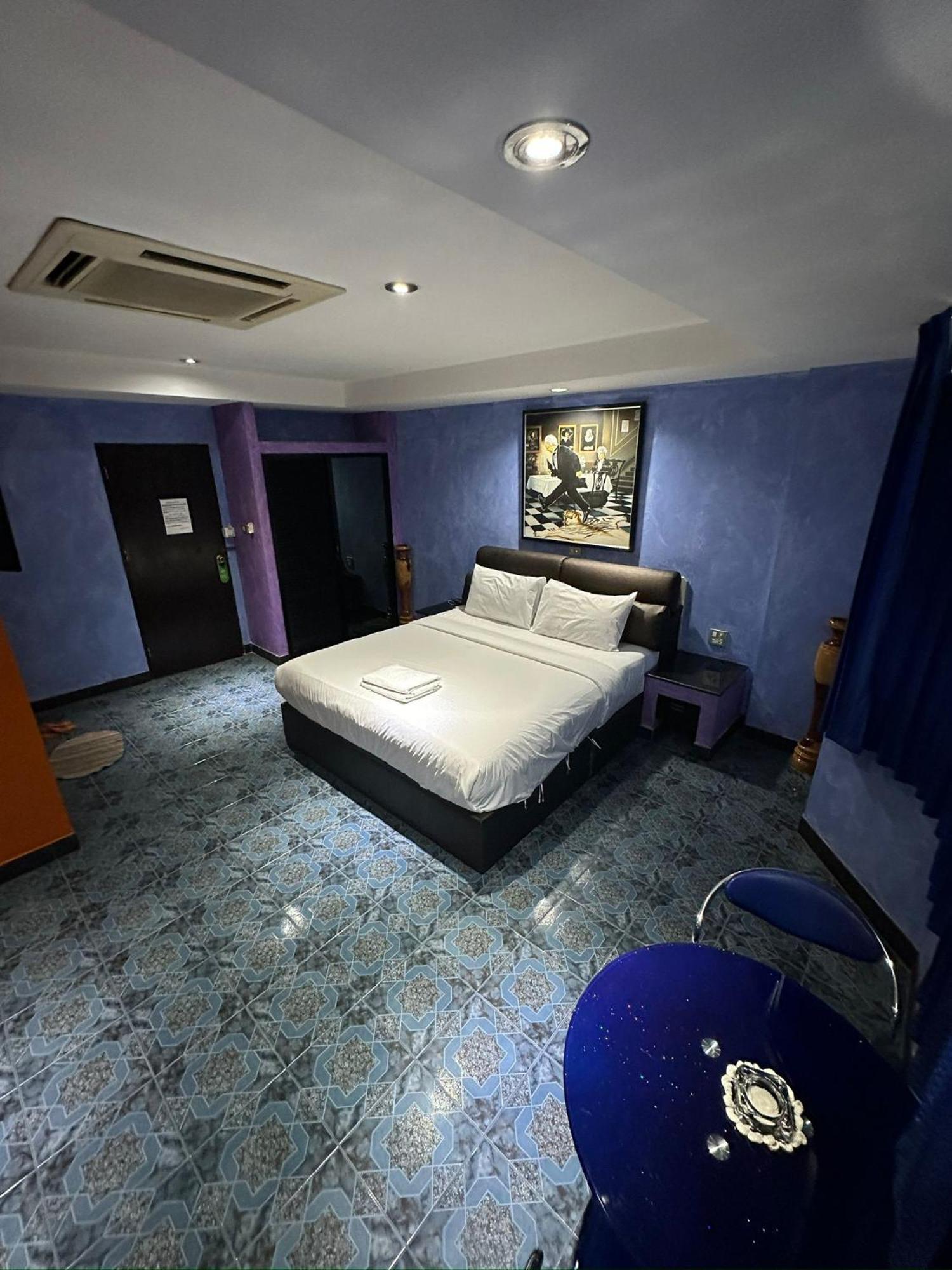 Koenig Hotel Pattaya Near Walking Street Esterno foto